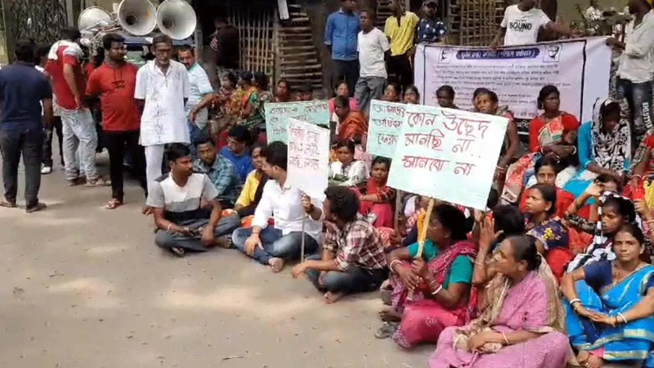 পাঁচদফা দাবিতে প্রতীকি অনশন