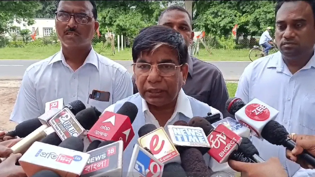 যাদবপুর বিশ্ববিদ্যালয়কে অতিবাম ও নকশালদের আঁতুরঘর বলে মন্ত্যব্য কেন্দ্রীয় শিক্ষা প্রতিমন্ত্রীর