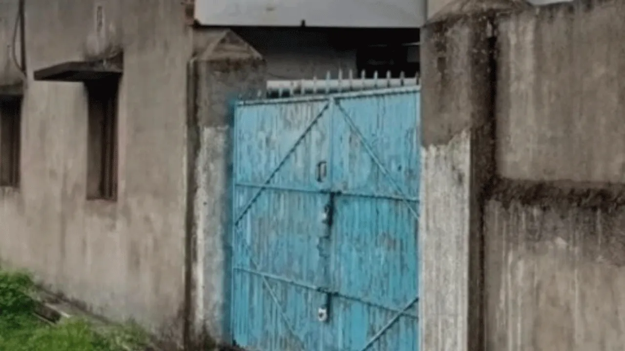 প্রায় ৪০০ কোটি টাকার প্রতারণার অভিযোগে গ্রেফতার রূপনারায়ণপুরের ব্যবসায়ী