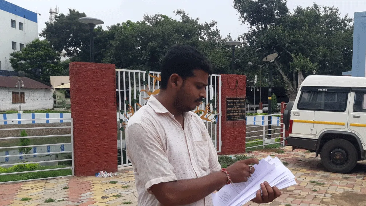 স্কুল সার্ভিস কমিশনের বিরুদ্ধে চাকরিতে নিয়োগ নিয়ে গাফিলতির অভিযোগ