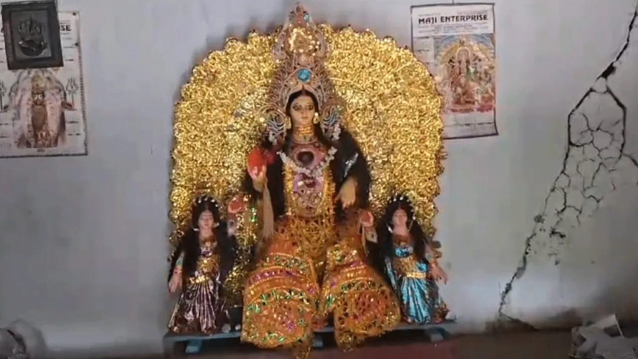 “ভুতের গ্রাম” বেনাগ্রামে লক্ষ্মীপুজোর আয়োজন