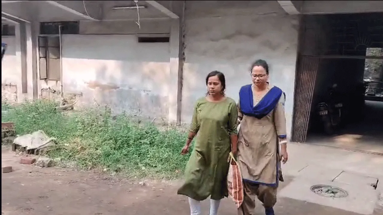 দুর্গাপুরে সমকামী সম্পর্কের জেরে শাশুড়ি খুনের ঘটনায় গ্রেফতার দুই