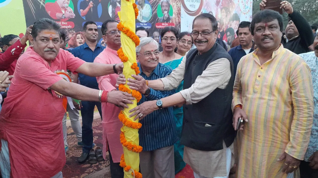 খুঁটিপুজোর মাধ্যমে সূচনা হলো দুর্গাপুর উৎসবের