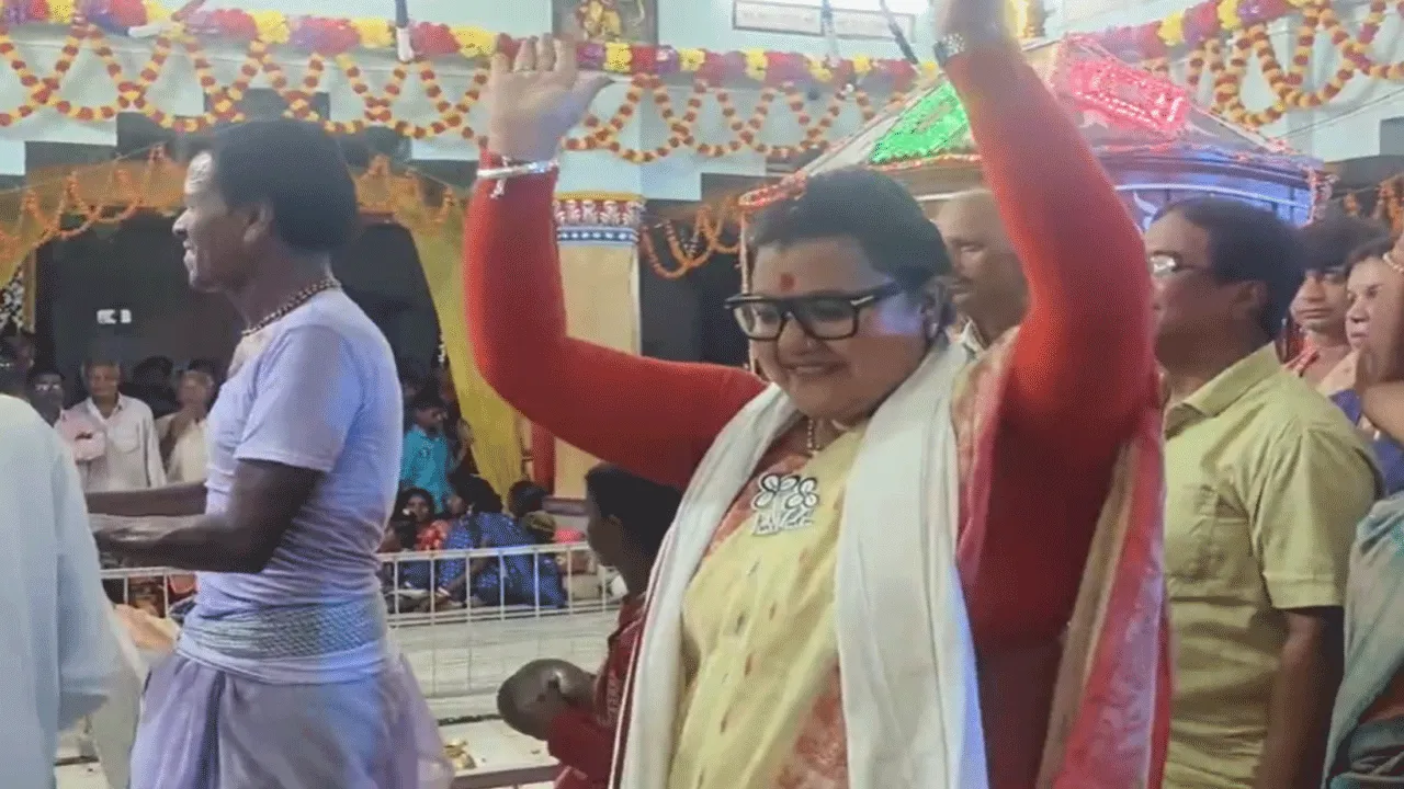 নিজেকে ‘রাধিকার’ সাথে তুলনা করলেন সুজাতা,কটাক্ষ বিজেপির