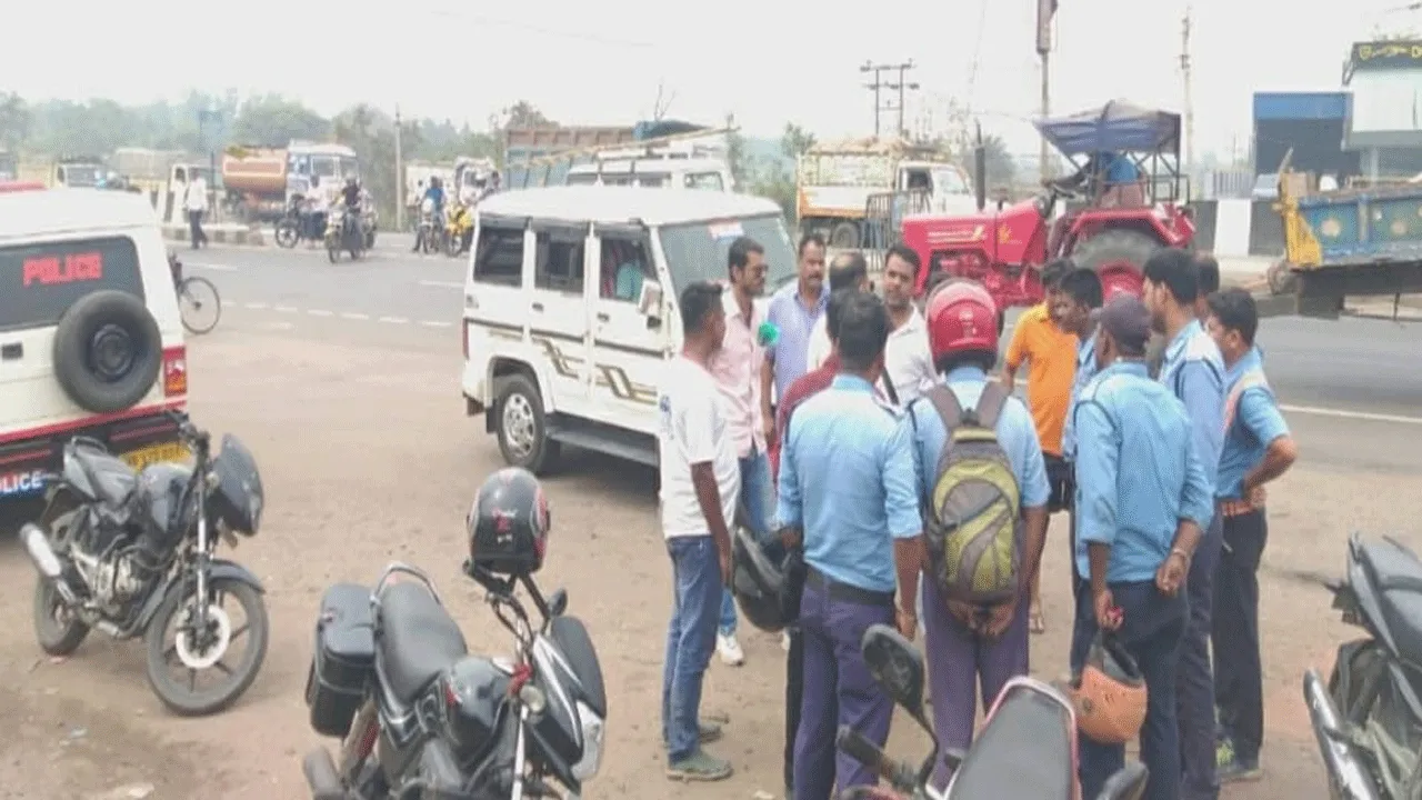 মর্মান্তিক পথ দুর্ঘটনায় সিভিক ভলেন্টিয়ারের মৃত্য