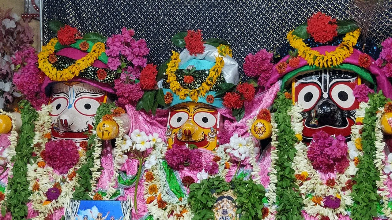 অক্ষয় তৃতীয়াতে তারকেশ্বরের ইসকন মন্দিরে বিশেষ পুজো ও ভক্তসম্মেলন