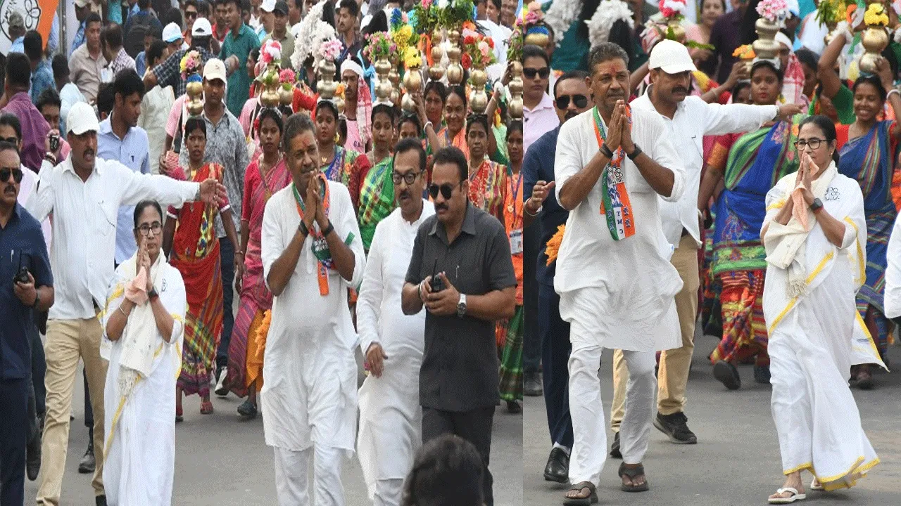 ১৩ বছর পর ফের বর্ধমানে ক্রাউড পুলার মমতা স্বমহিমায়