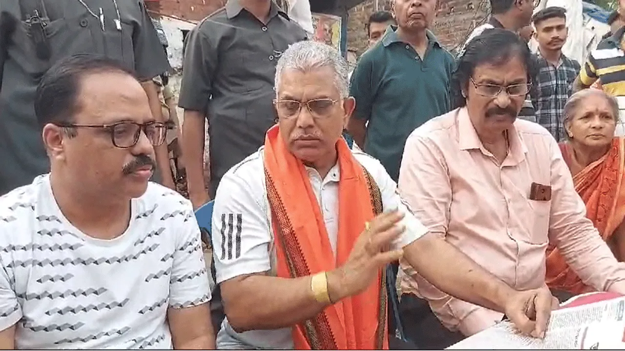 পুলিশের প্যাণ্ট খুলে নেবার হুমকি দিলীপের