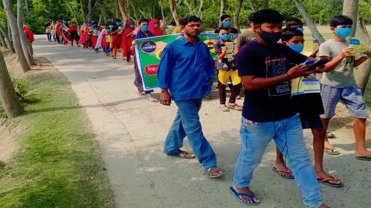 পরিবেশ সচেতনতায় জোনাকির পথসভা