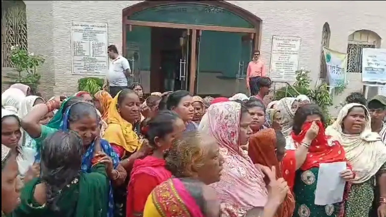 কিশোরীকে বাড়ি থেকে তুলে নিয়ে ধর্ষণের চেষ্টা