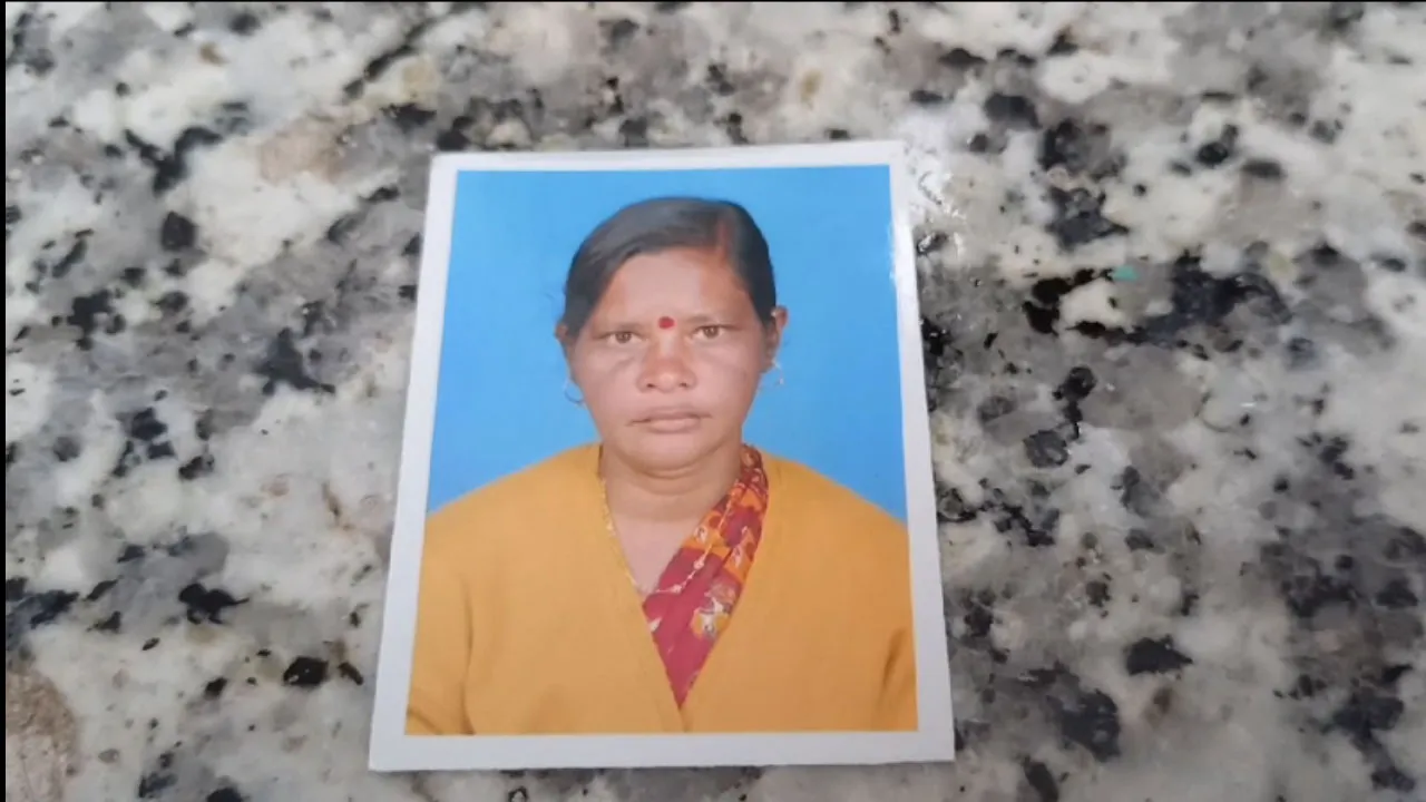 জলে তলিয়ে গেলেন মানসিক ভারসাম্যহীন মহিলা