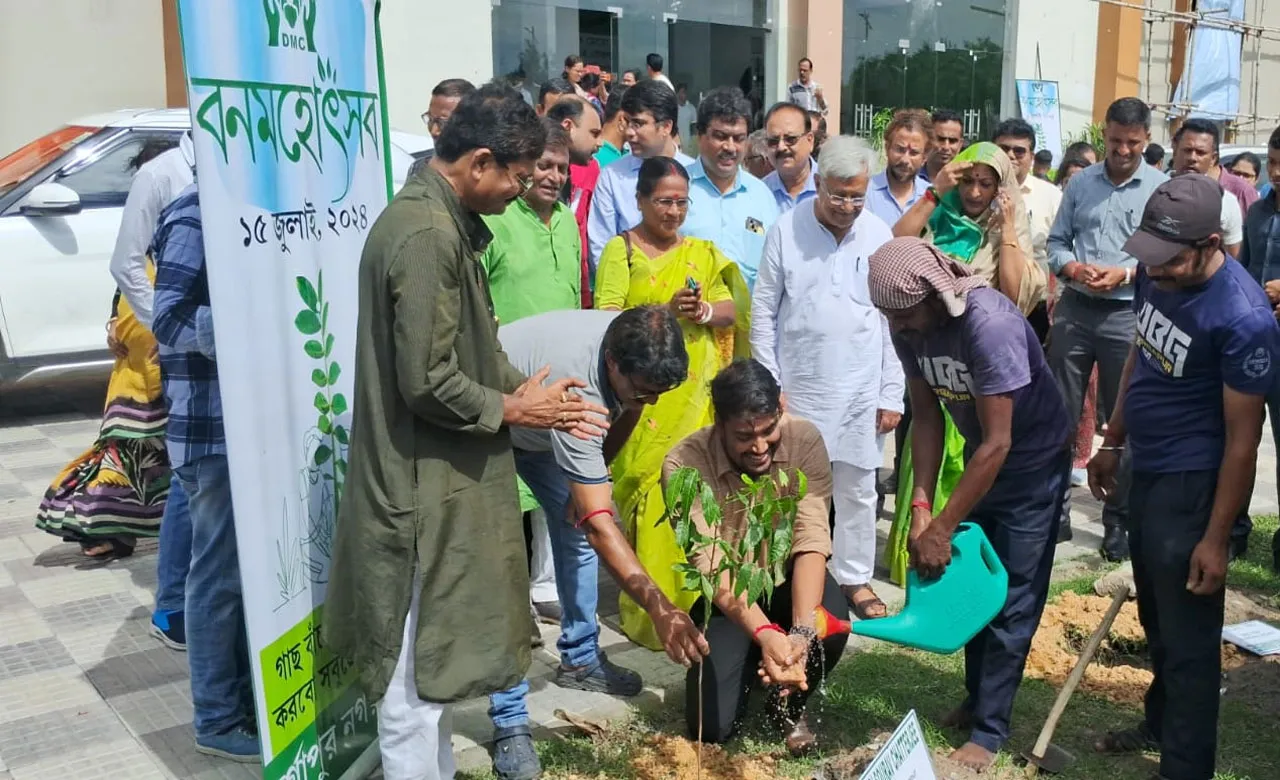 দুর্গাপুরে প্রায় এক হাজার বৃক্ষরোপনের কর্মসূচি