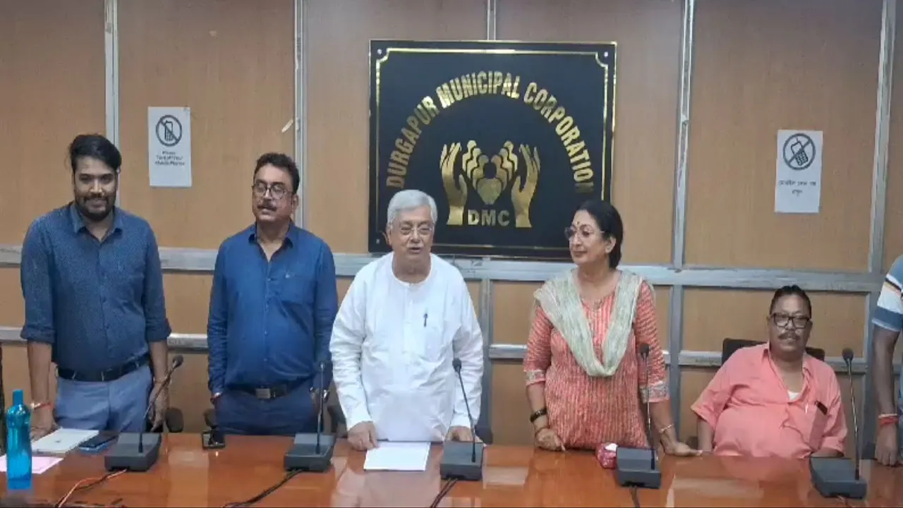 দুর্গাপুরের কৃতীদের ‘দুর্গাপুর সম্মান’