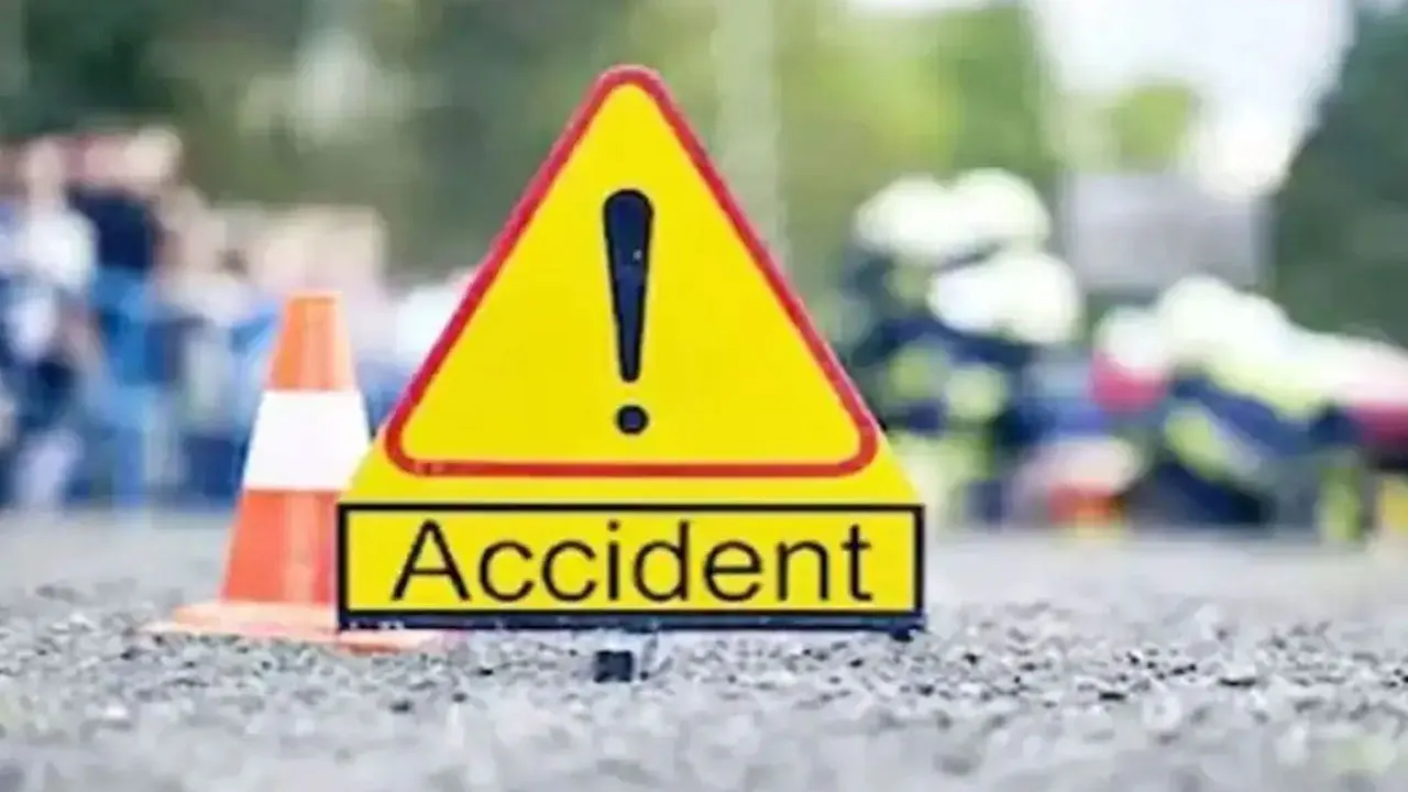 দুর্গাপুরে জাতীয় সড়কে মর্মান্তিক পথ দুর্ঘটনা