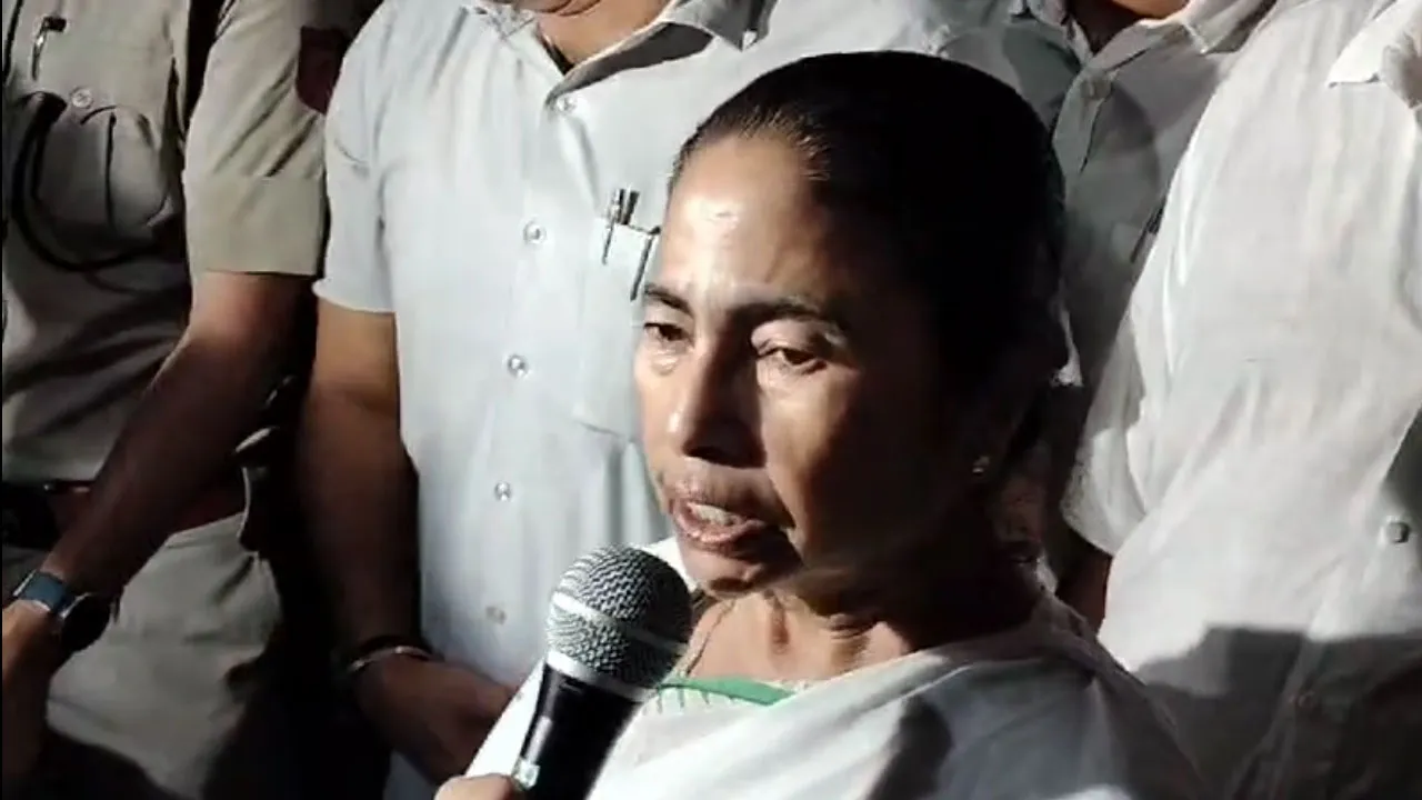 দুর্গাপুর এসে রাজ্যের বন্যা পরিস্থিতি নিয়ে ফের কেন্দ্রকে তোপ মুখ্যমন্ত্রীর