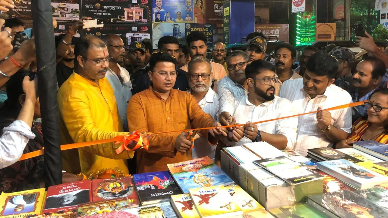 আসানসোলে ‘অভয়া পুস্তক বিপনি’র উদ্বোধন