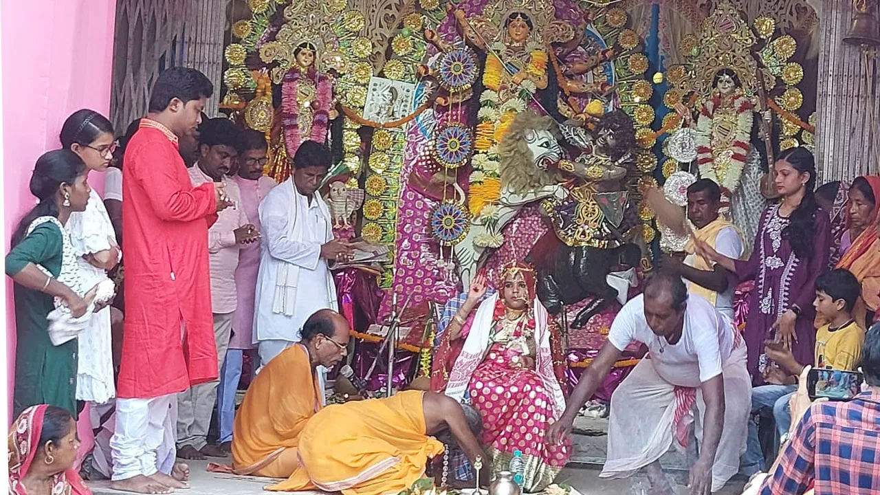 কুমারী পুজো হলো বাঁকুড়ার রাইপুরে