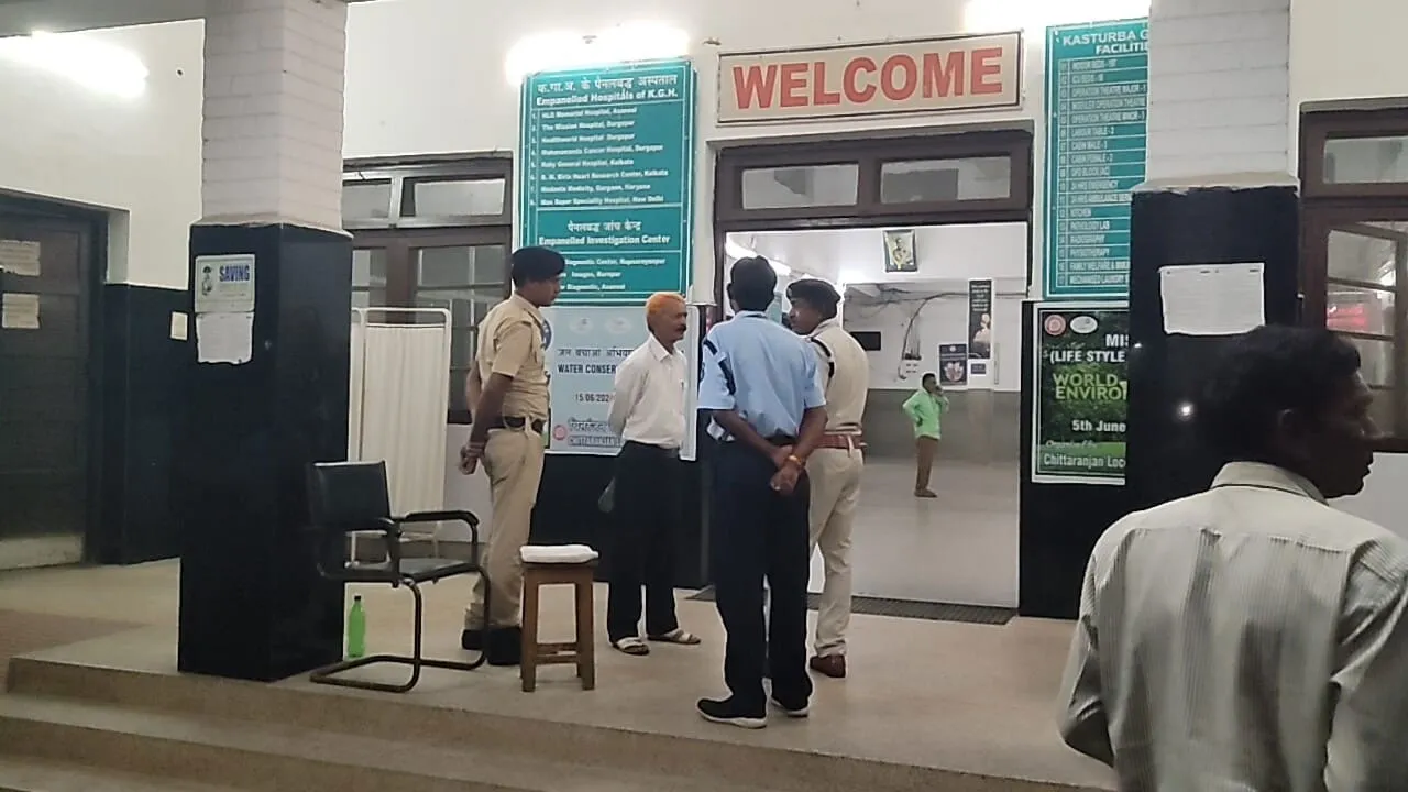পুজোয় সন্ধ্যায় রেল আবাসনে মর্মান্তিক ঘটনা