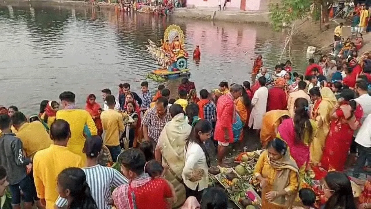 আসানসোলে ছট পুজোর ভার্চুয়াল উদ্বোধন করলেন মুখ্যমন্ত্রী মমতা বন্দ্যোপাধ্যায়