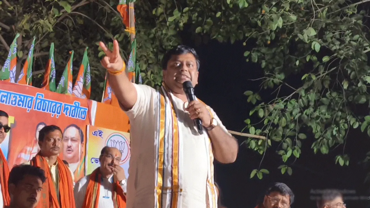 “আর.জি কর কাণ্ডের প্রতিবাদ করেছিলাম আমার দুই মেয়ে আছে বলে” ডঃ সুকান্ত মজুমদার