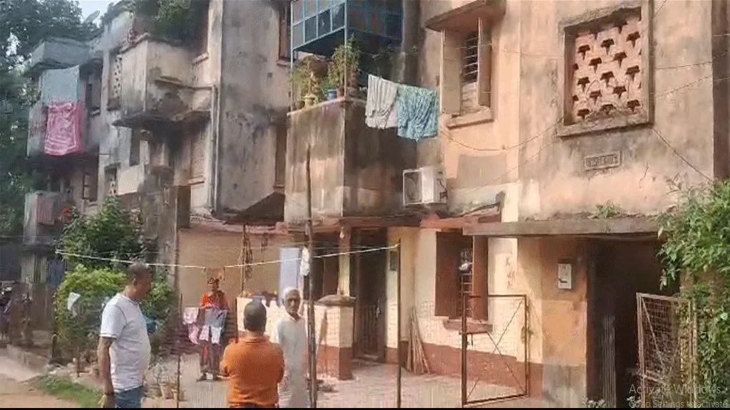 দিনেদুপুরে বিধাননগর হাউসিং কলোনিতে দুঃসাহসিক চুরি