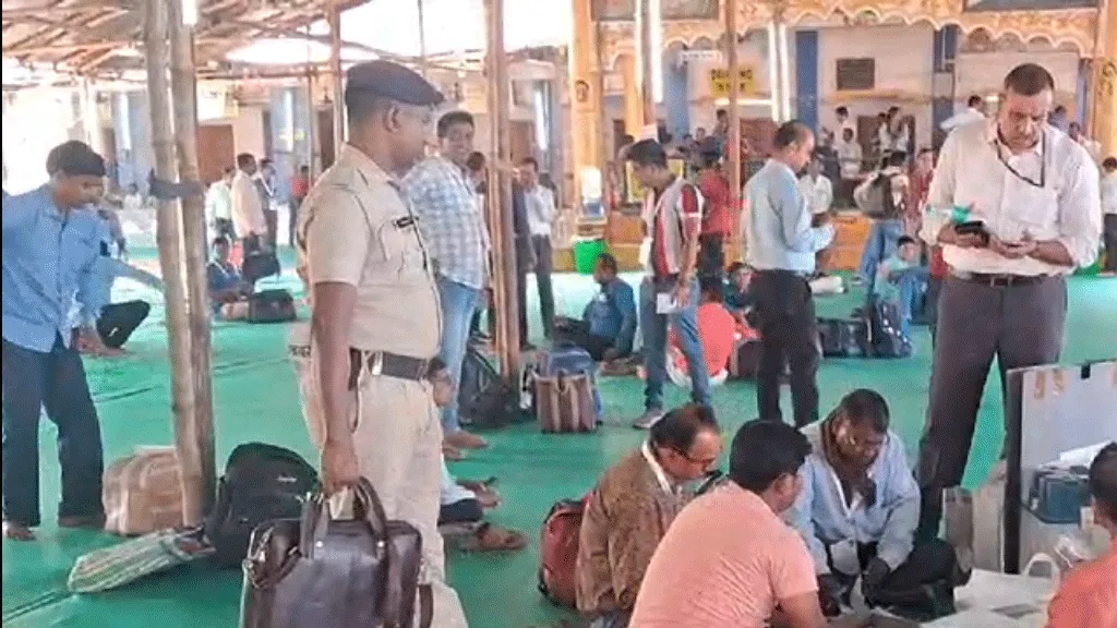 রাত পোহালেই রাজ্যের ছ’টি কেন্দ্রে উপনির্বাচন, চলছে প্রস্তুতি