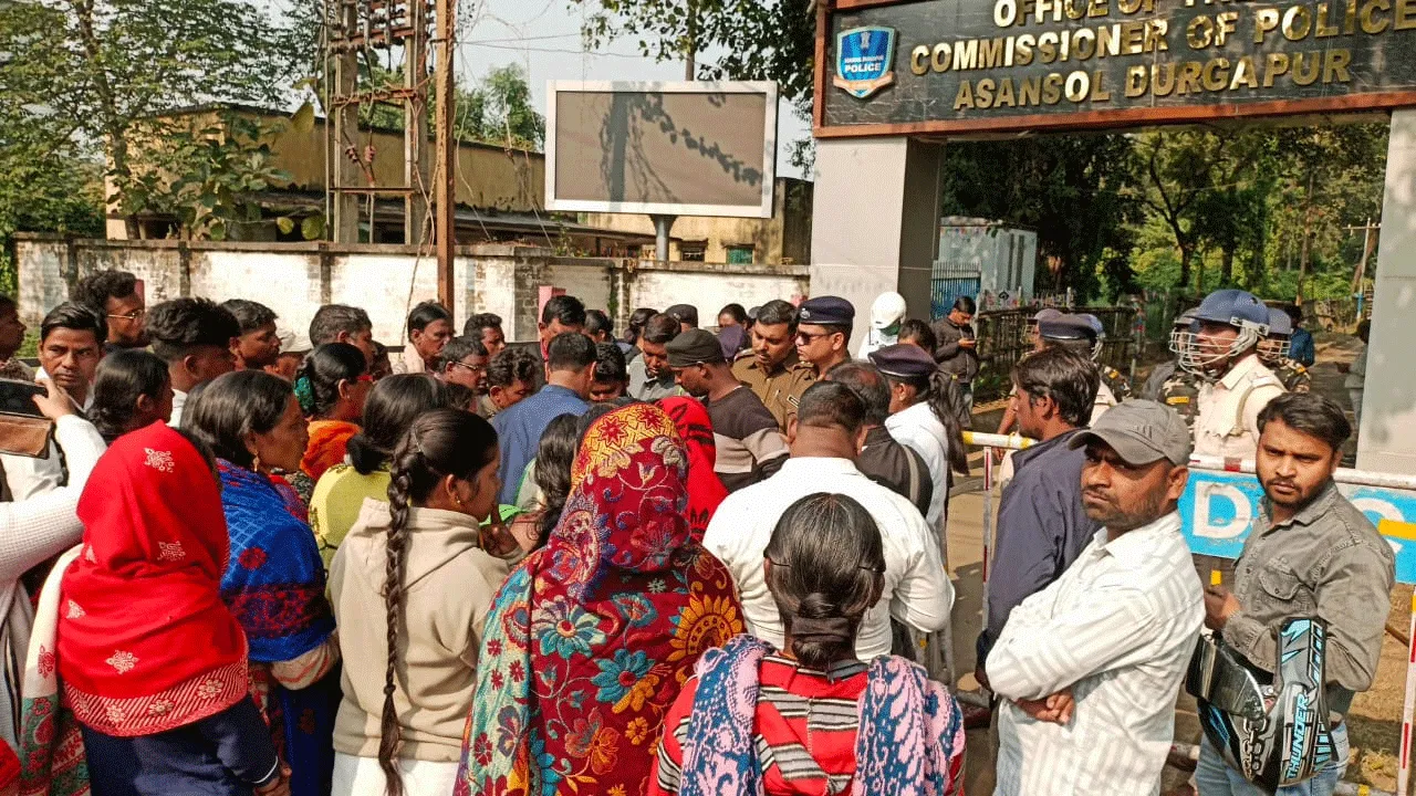 ১২ দিন ধরে নিখোঁজ নাবালিকা দুই বোন,পুলিশ কমিশনারের দ্বারস্থ বাউরি সমাজ