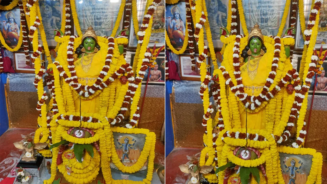 হুগলির নালিকুলের সিদ্ধেশ্বরী কালী গভীর রাতে হেঁটে চলে বেড়ান!