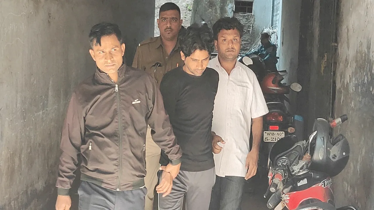 প্রতারণার শিকার দুর্গাপুরের মহিলা আইনজীবী,     হুগলি থেকে ধৃত ২