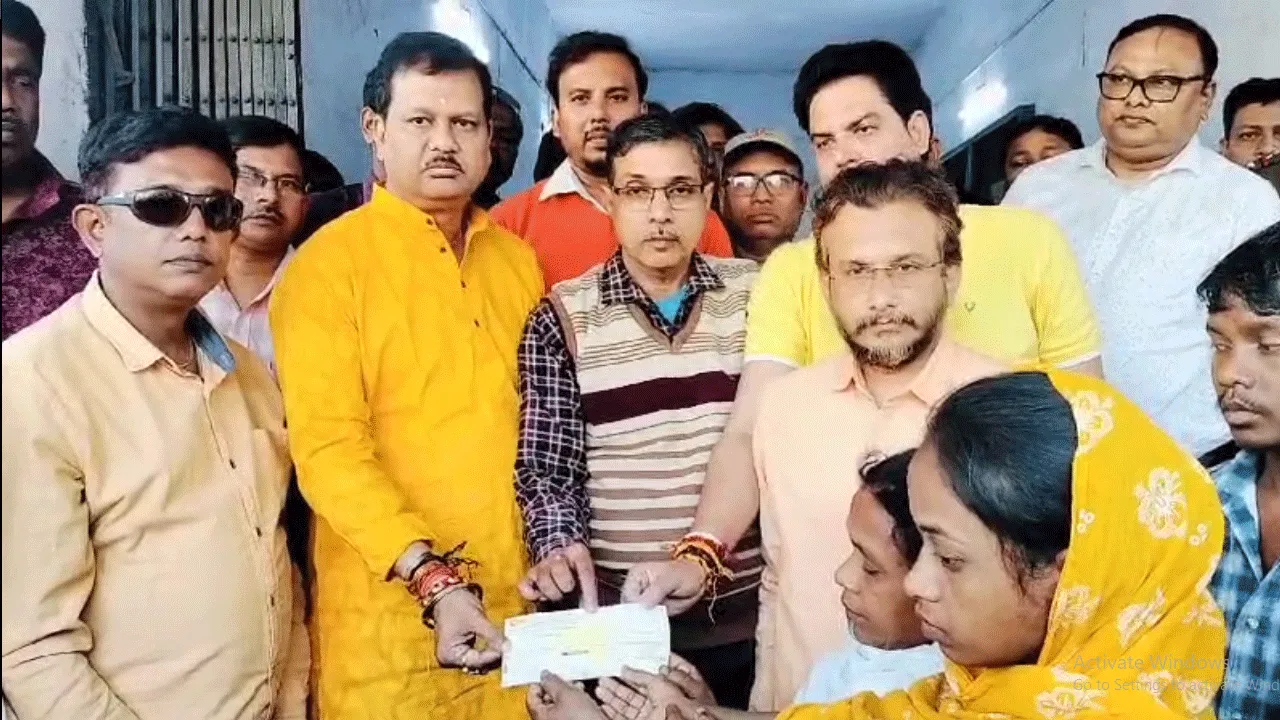 ডিপিএলে দুর্ঘটনায় মৃত শ্রমিকের পরিবারকে ক্ষতিপূরণ