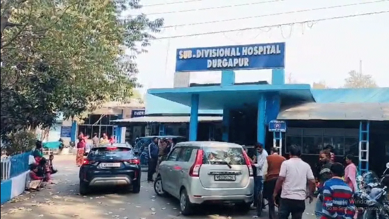 গার্জেন কলের ভয়ে ফিনাইল খেল দুর্গাপুরের স্কুলের দুই ছাত্রী