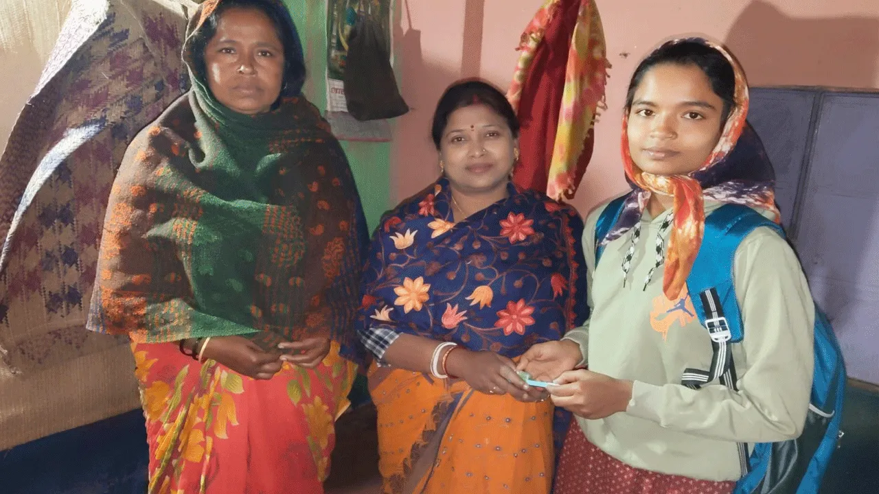 মাধ্যমিক পরীক্ষার্থীদের শুভেচ্ছা জানালেন কাউন্সিলার