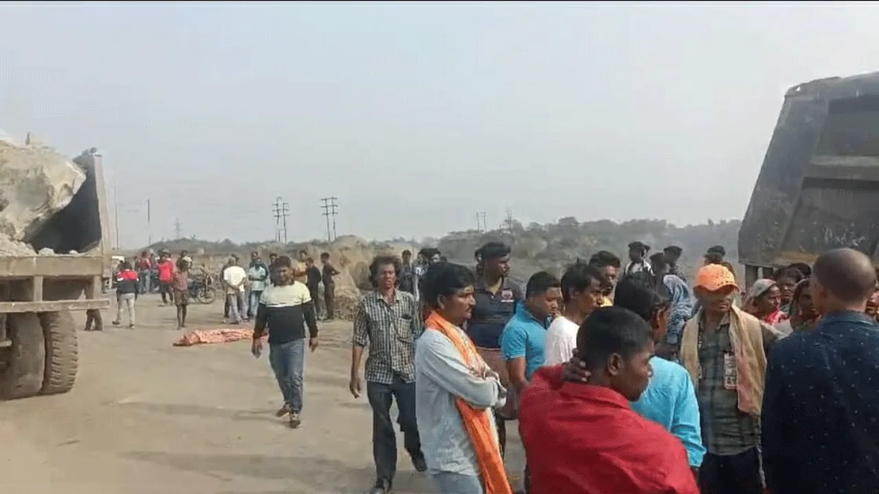 খোলামুখ খনিতে কয়লা চাপা পড়ে মৃত্যু যুবকের