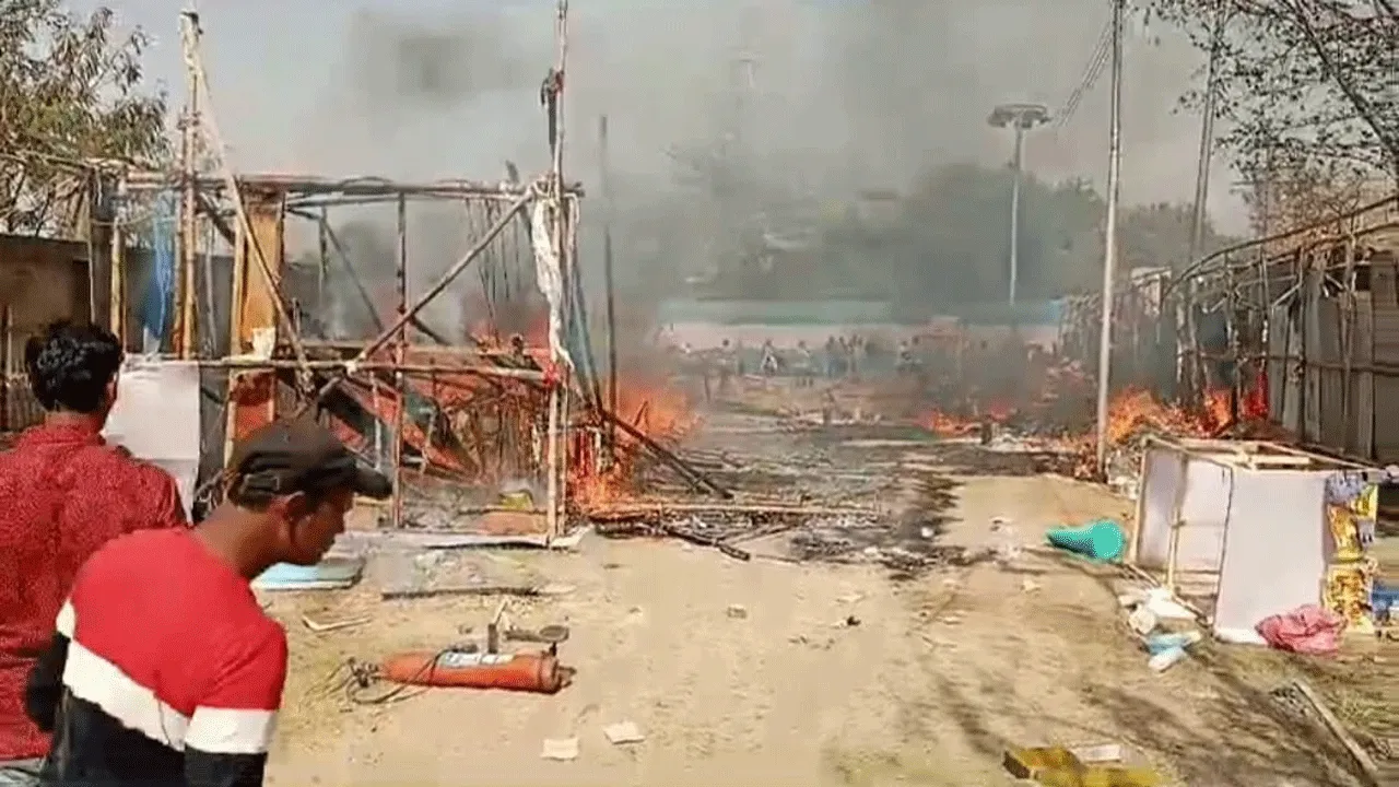 রাজ্য হস্তশিল্প মেলায় বিধ্বংসী আগুন, পুড়ে ছাই একাধিক স্টল
