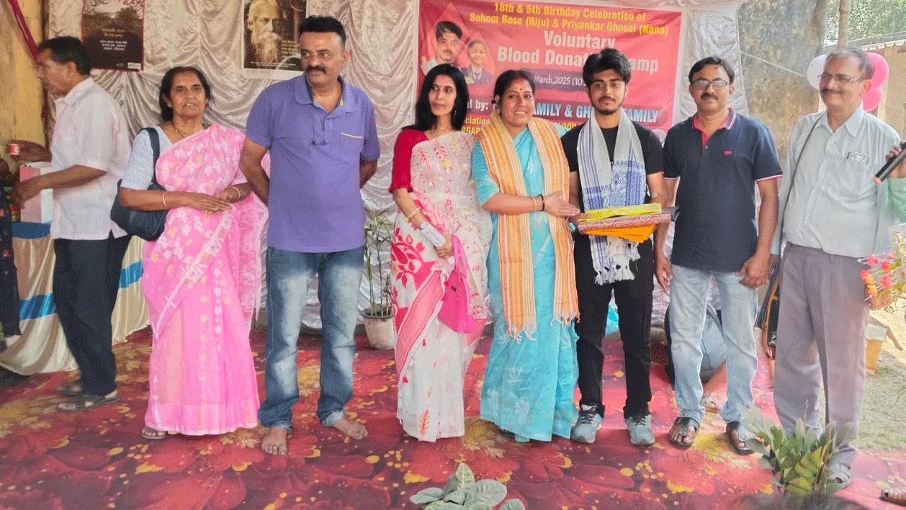 ১৮তে পা দিয়ে বড় হওয়ার দায়িত্ব কাঁধে তুলে নিল দুর্গাপুরের ঋজু