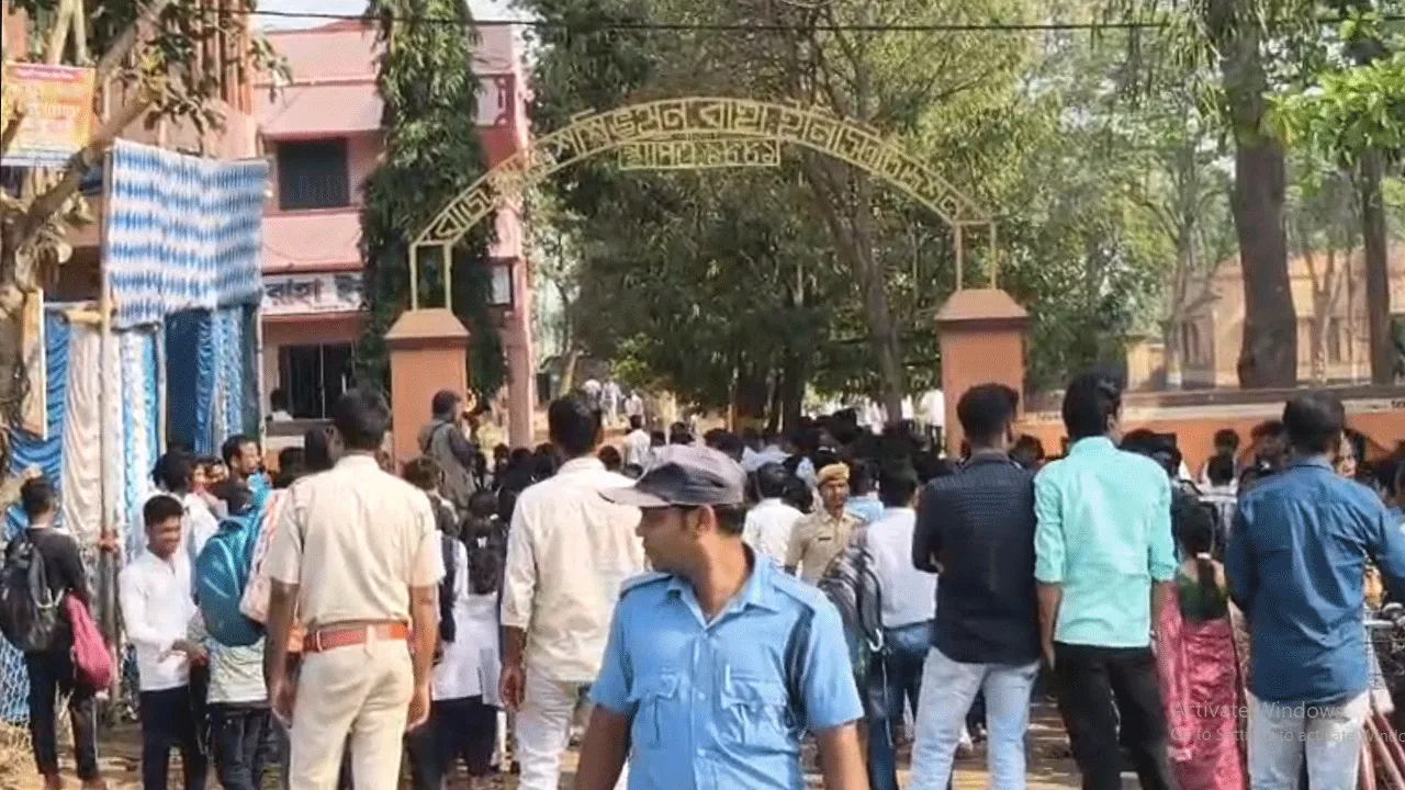 উচ্চমাধ্যমিক পরীক্ষা শুরুর দিনেই পরীক্ষার্থীর মর্মান্তিক পরিণতি