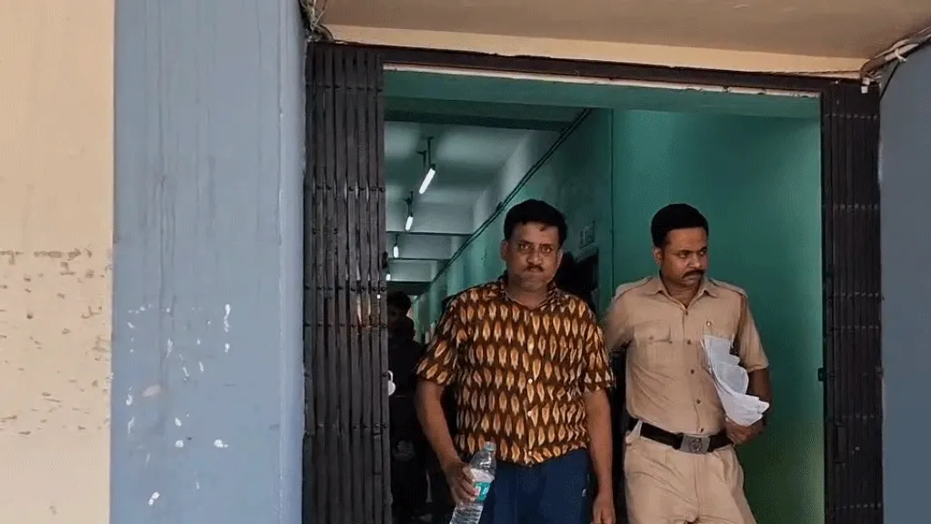অন্ডাল বিমানবন্দরে গ্রেফতার যাত্রী