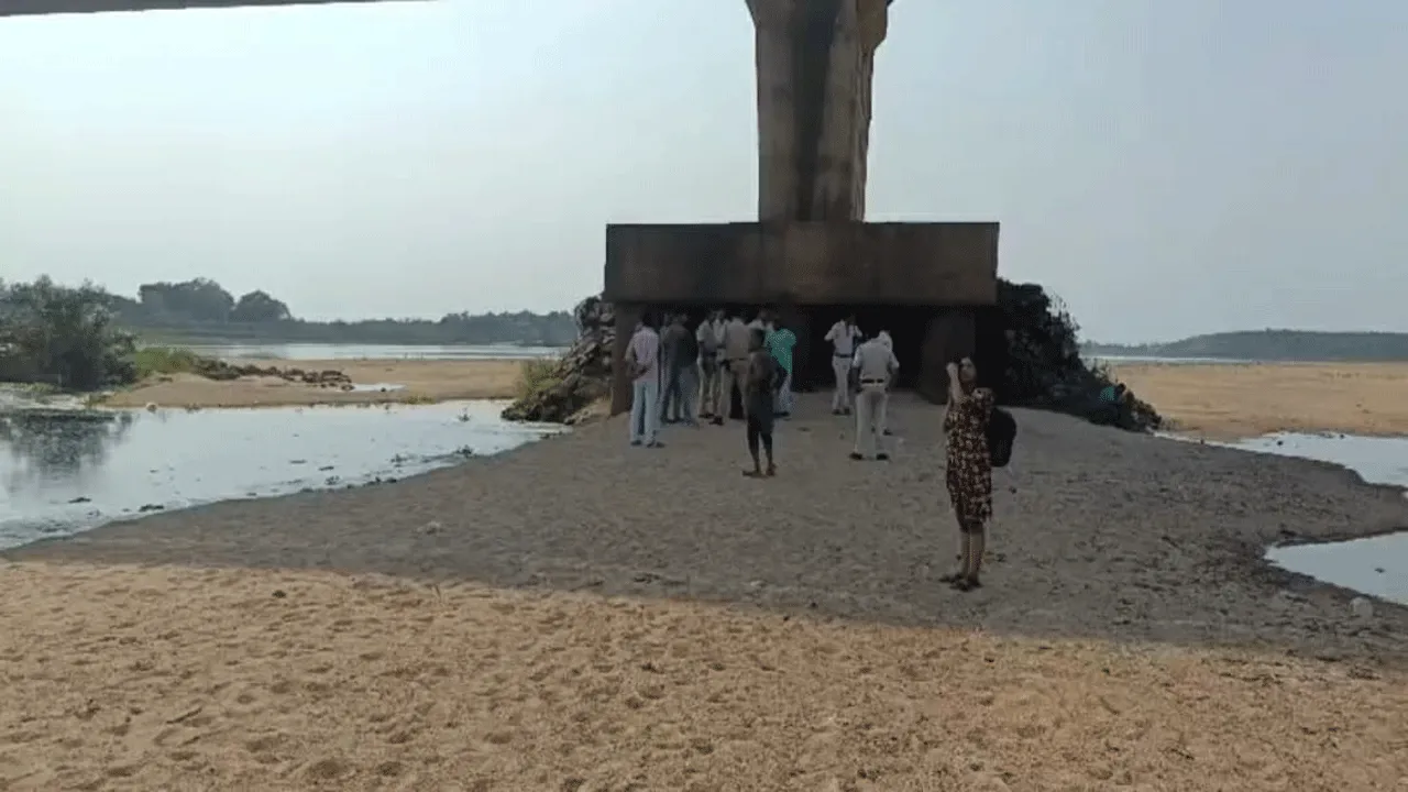 অবশেষে উদ্ধার হল দামোদরে তলিয়ে যাওয়া খনি কর্মীর দেহ