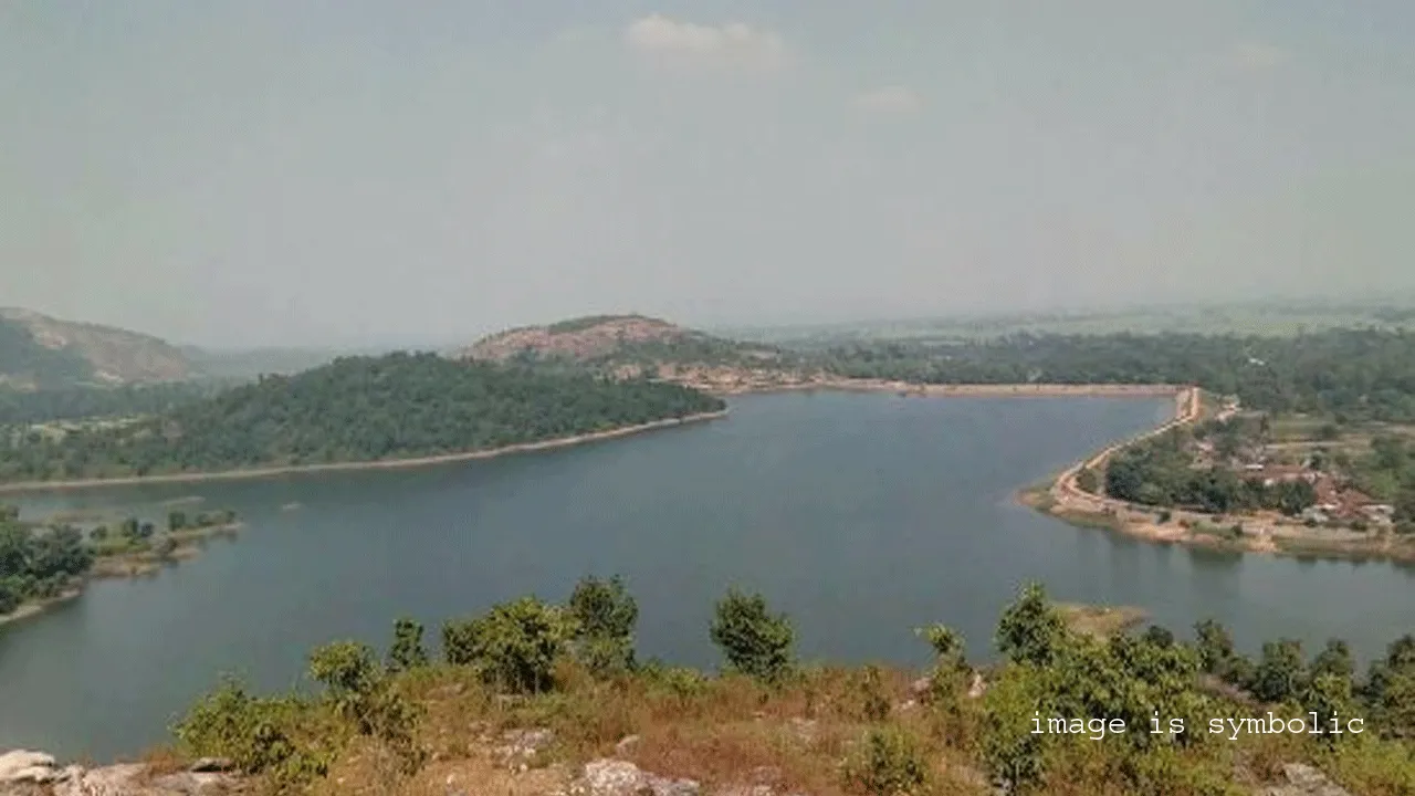 জলাধারে যুবকের দেহ,তদন্তে পুলিশ