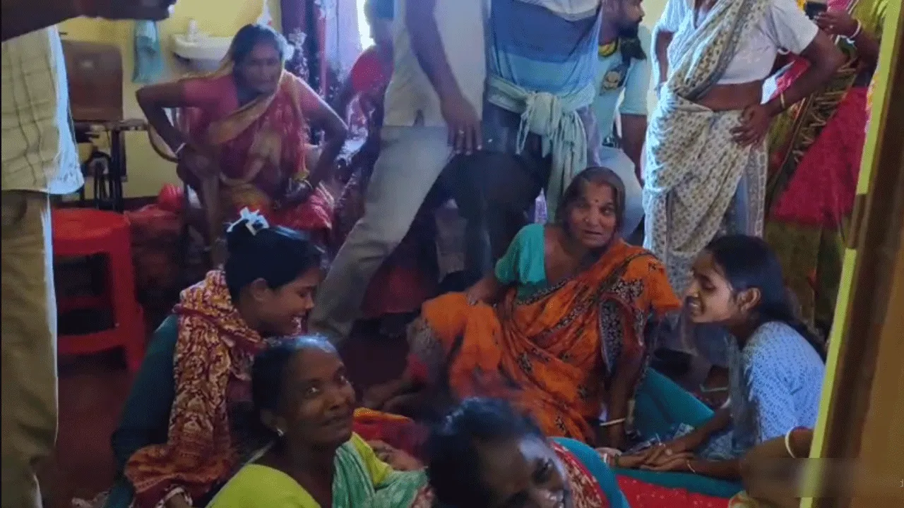 দুর্গাপুরে গৃহবধূর রহস্যমৃত্যু, উত্তেজনা