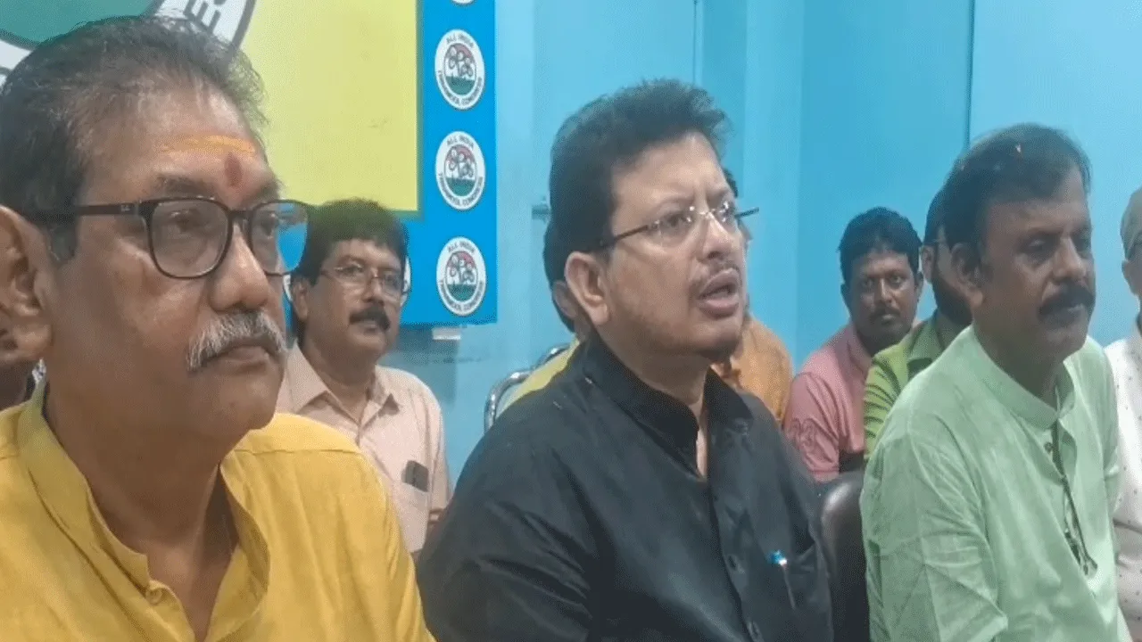 দুর্নীতি রুখতে আইএনটিটিইউসির কোর কমিটির বৈঠকে হুঁশিয়ারি ঋতব্রতর