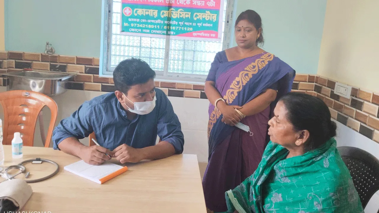 গুসকরায় আয়োজিত হলো বিনামূল্যে স্বাস্থ্য পরীক্ষা শিবির
