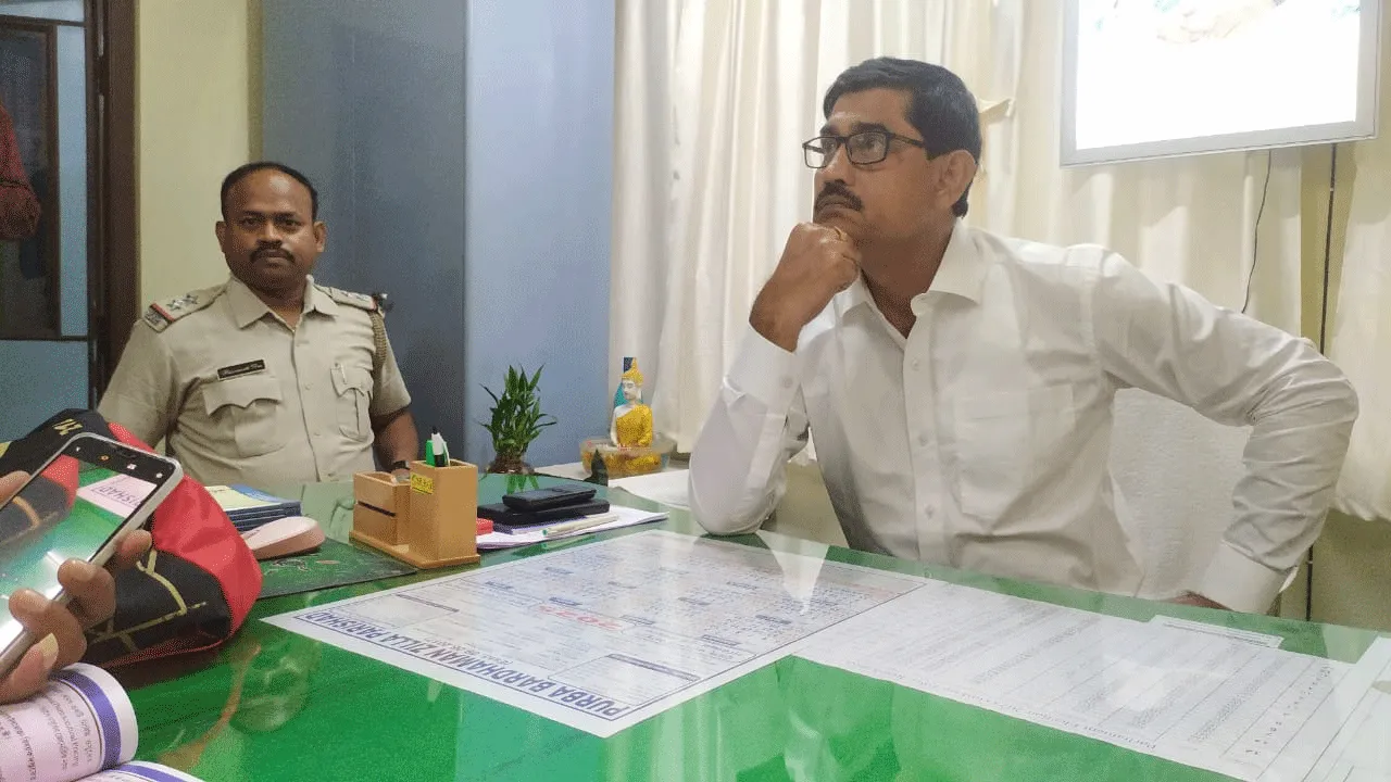 শহরে দুর্ঘটনা রুখতে জরুরি আলোচনা সভার আয়োজন করল গুসকরা পুরসভা
