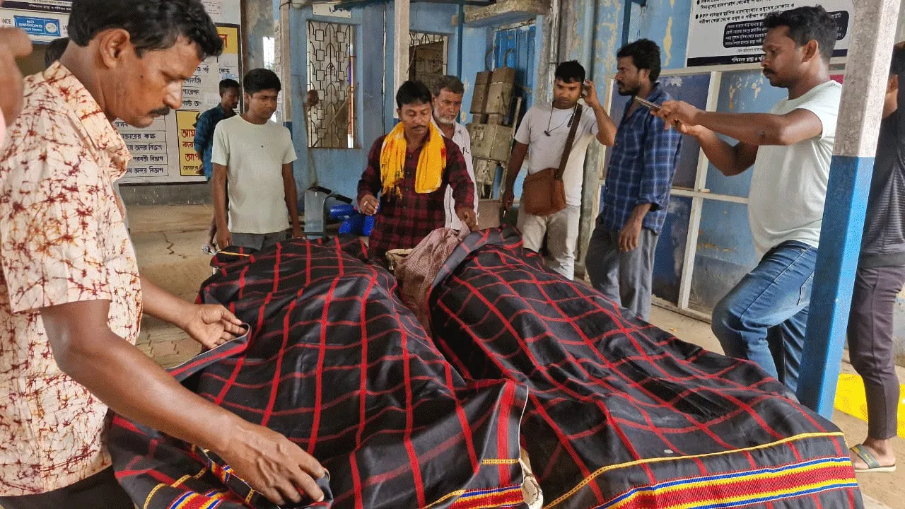 বাঁকুড়ায় মর্মান্তিক দুর্ঘটনা,মৃত একই পরিবারের দু’জন