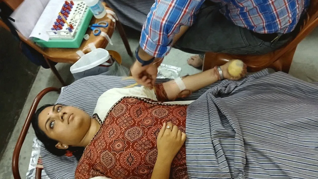 বিশ্ব রক্তদাতা দিবসে রক্তদান শিবিরের আয়োজন করল হরিপালের স্বেচ্ছাসেবী সংস্থা