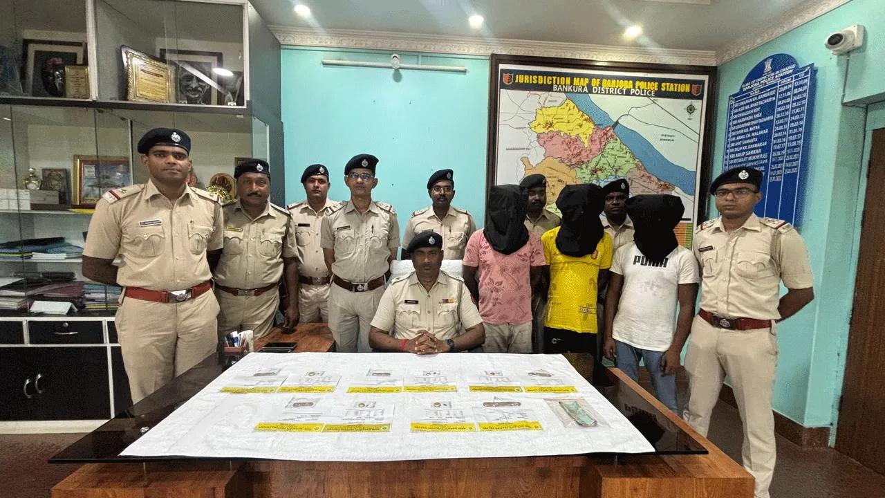 পুলিশের জালে পুরো চোরচক্র, উদ্ধার বিপুল পরিমাণ সোন রুপার গহনা