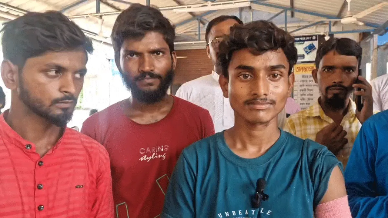 আইএসএফ নেতাদের দলীয় কার্যালয়ে নিয়ে গিয়ে মারধরের অভিযোগ তৃণমূলের বিরুদ্ধে