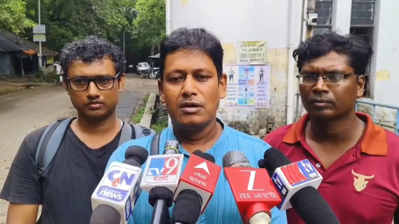 ‘নবান্ন অভিযান নির্ধারিত দিনেই হবে’ দাবি সংগ্রামী যৌথ মঞ্চের রাজ্য আহ্বায়কের