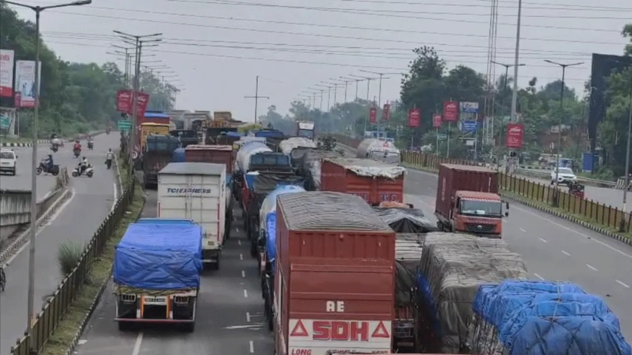 স্তব্ধ ১৯ নম্বর জাতীয় সড়ক, ভোগান্তি