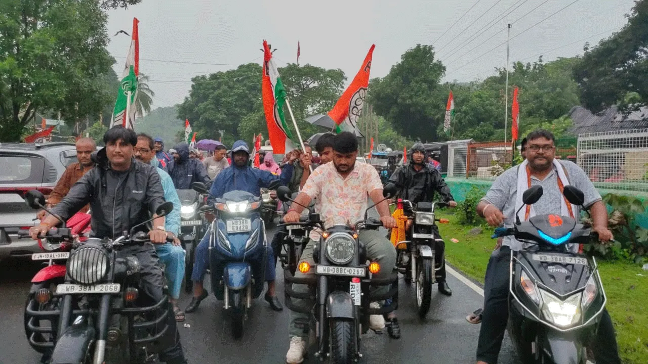 সালানপুরে যুব তৃণমূলের বাইক মিছিল